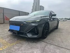 2022 Changan UNI-V 1.5T Premium — фото 1