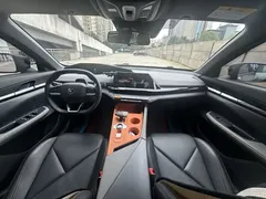 2022 Changan UNI-V 1.5T Premium — фото 5