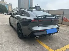 2022 Changan UNI-V 1.5T Premium — фото 8