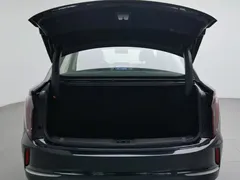 2023 Hongqi E-QM5 EV 620km PLUS, чёрный — фото 16