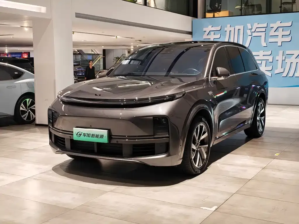 2023 Li Auto L8
