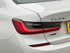 2021 BMW 3 Series 325Li xDrive M Sport Package, белый — фото 30