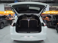 2025 Li Auto L8, белый — фото 19