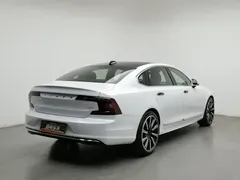 2022 Volvo S90 T8 PHEV Luxury, белый — фото 2