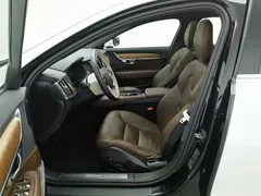 2022 Volvo S90 T8 PHEV Luxury, белый — фото 10