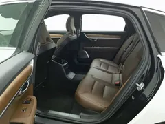 2022 Volvo S90 T8 PHEV Luxury, белый — фото 15