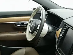2022 Volvo S90 T8 PHEV Luxury, белый — фото 22