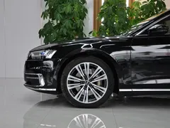 2021 Audi A8L 55 TFSI quattro Premium, чёрный — фото 20