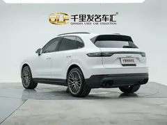 2023 Porsche Cayenne 3.0T Platinum Edition, белый — фото 8