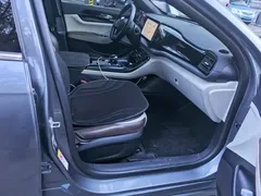 2024 BYD Qin PLUS Honor DM-i PHEV 55km Leading — фото 8