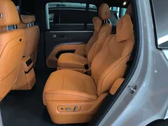 2025 Li Auto i8 Standard — фото 17