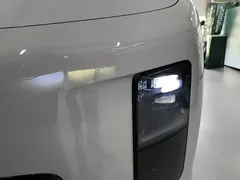2025 Li Auto i8 Standard — фото 24