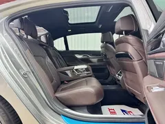 2019 BMW 7 Series 730Li M Sport Package — фото 17