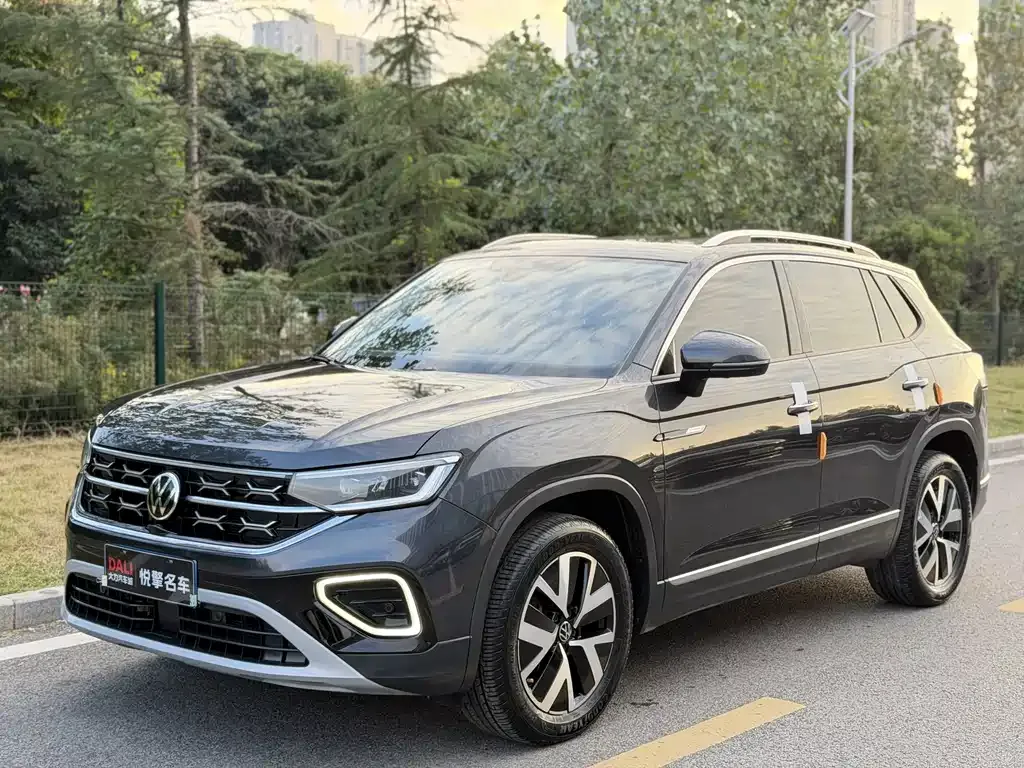 2023 Volkswagen Tayron 330TSI 2WD Luxury Plus Advanced