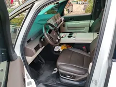 2024 Li Auto MEGA Ultra, белый — фото 16