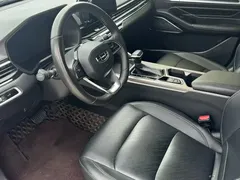 2022 Geely Emgrand 4th Gen 1.5L CVT Premium — фото 8