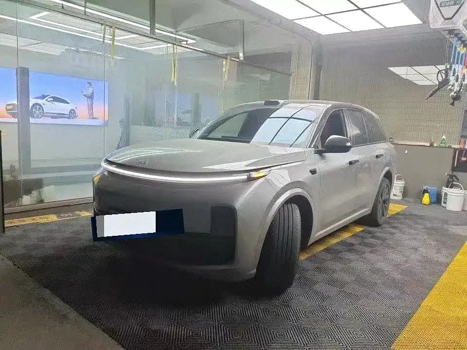2023 Li Auto L8