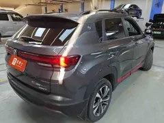 2023 Changan CS35 PLUS 1.4T DCT Luxury — фото 2