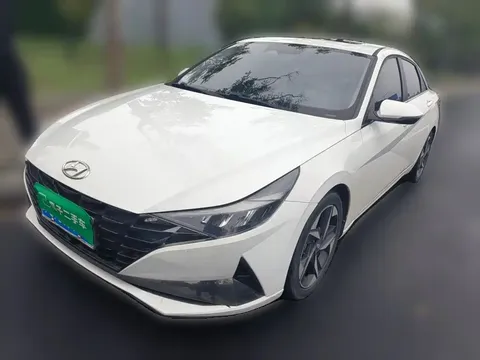 2021 Hyundai Elantra 1.5L CVT LUX Premium