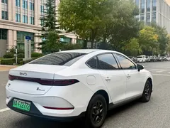 2026 BYD Qin PLUS DM-i PHEV 128km Entry, белый — фото 4
