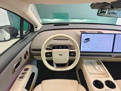 2025 Li Auto i8 Standard, белый — фото 8