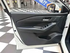 2023 Nissan Qashqai 1.3T CVT Luxury, белый — фото 7