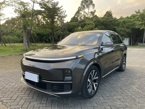 2023 Li Auto L8