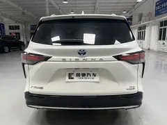 2021 Toyota Sienna 2.5L Hybrid Luxury, белый — фото 5