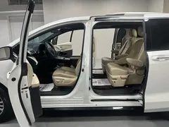 2021 Toyota Sienna 2.5L Hybrid Luxury, белый — фото 7