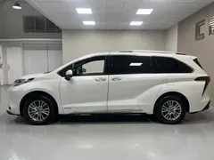 2021 Toyota Sienna 2.5L Hybrid Luxury, белый — фото 11