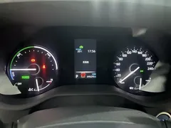 2021 Toyota Sienna 2.5L Hybrid Luxury, белый — фото 13