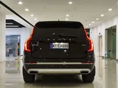 2021 Volvo XC90 7-seat, чёрный — фото 5