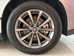 2025 BYD Qin L EV 545km Superior — фото 8