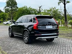 2023 Volvo XC90 7-seat, чёрный — фото 14