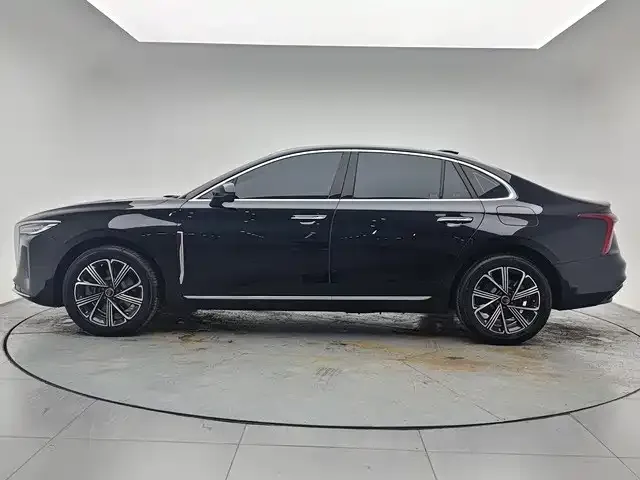 2025 Hongqi H5 PHEV 130