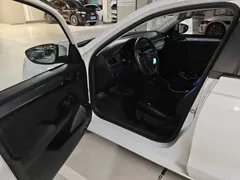 2019 Volkswagen Bora Legend 1.5L AT Fashion China VI, белый — фото 12