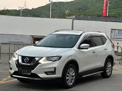 2021 Nissan X-Trail 2.0L CVT 2WD XL ITS Comfort, белый — фото 1