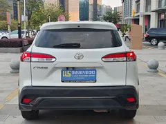 2023 Toyota Frontlander 2.0L CVT Leading, белый — фото 4