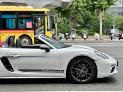 2019 Porsche 718 Boxster T 2.0T, белый — фото 12