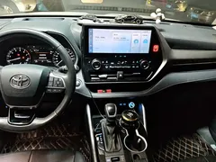 2022 Toyota Highlander 380T 4WD Premium 7-seat, чёрный — фото 13