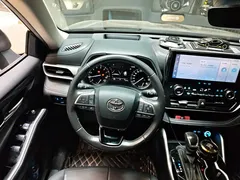 2022 Toyota Highlander 380T 4WD Premium 7-seat, чёрный — фото 15