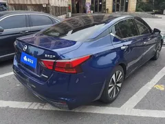 2021 Nissan Teana 2.0L XL Comfort, синий — фото 3