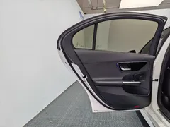 2022 Mercedes-Benz C-Class C 200 L Sport, белый — фото 13