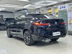 2022 BMW X4 30i M Sport Package, чёрный — фото 4