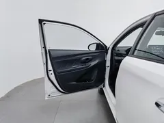 2022 Toyota Vios 1.5L 20th Anniversary, белый — фото 8