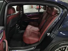 2023 BMW 5 Series 530Li Premium M Sport Package, синий — фото 15