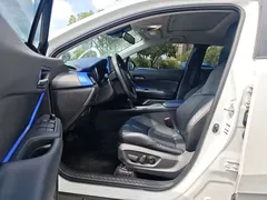 2022 Toyota C-HR 2.0L Leading, белый — фото 4