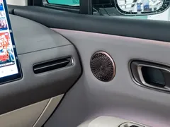 2025 Li Auto i8 Standard, белый — фото 14