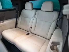 2025 Li Auto i8 Standard, белый — фото 18