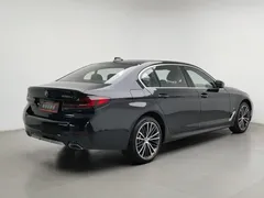 2023 BMW 5 Series 530Li Leading M Sport Package, чёрный — фото 2